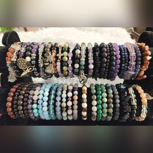 Crystals,Bracelets and necklace jewelry all real Crystals selling everything